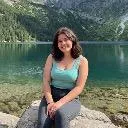 Logo Heal With Chloe